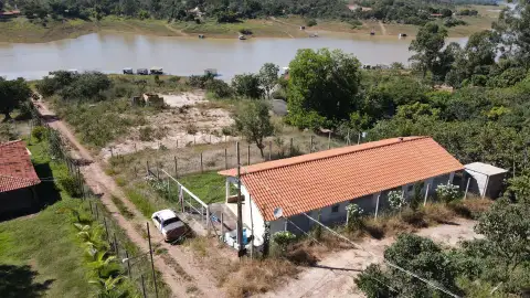 CHÁCARA EM CONDOMÍNIO FECHADO
