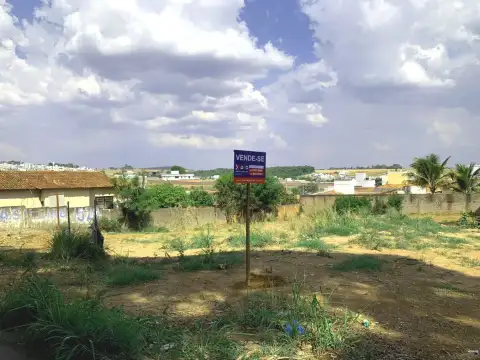 EXCELENTE LOTE EM PATROCÍNIO-MG