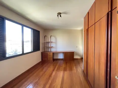 IMÓVEL DE LUXO COM LOCALIZAÇÃO PRIVILEGIADA NO CENTRO DE PATROCÍNIO-MG