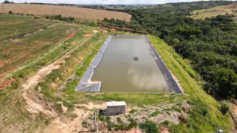 FAZENDA COM PIVÔ PARA HF E CEREAIS