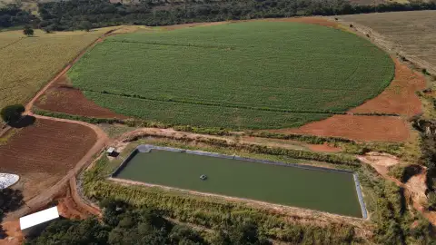 FAZENDA COM PIVÔ PARA HF E CEREAIS