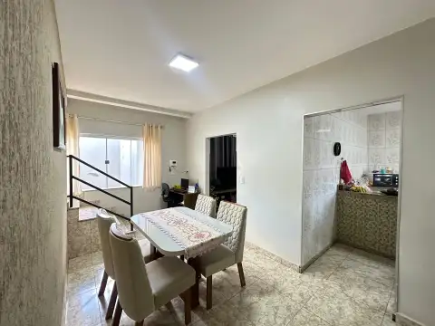 OPORTUNIDADE SOBRADO E PONTO COMERCIAL A VENDA NO BAIRRO BOA ESPERANÇA EM PATROCÍNIO-MG