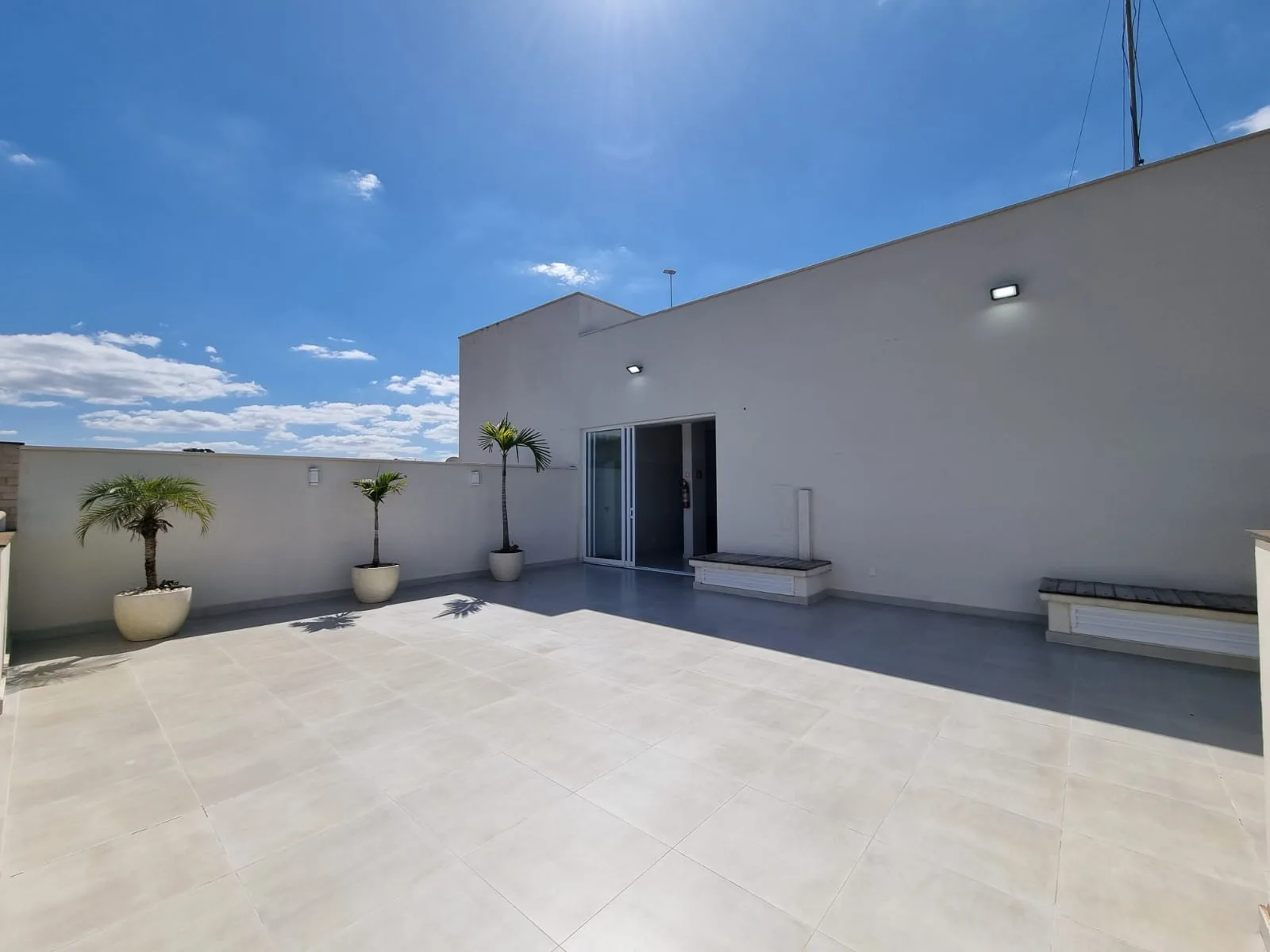 APARTAMENTO COM EXCELENTE LOCALIZAÇÃO EM PATROCÍNIO-MG.