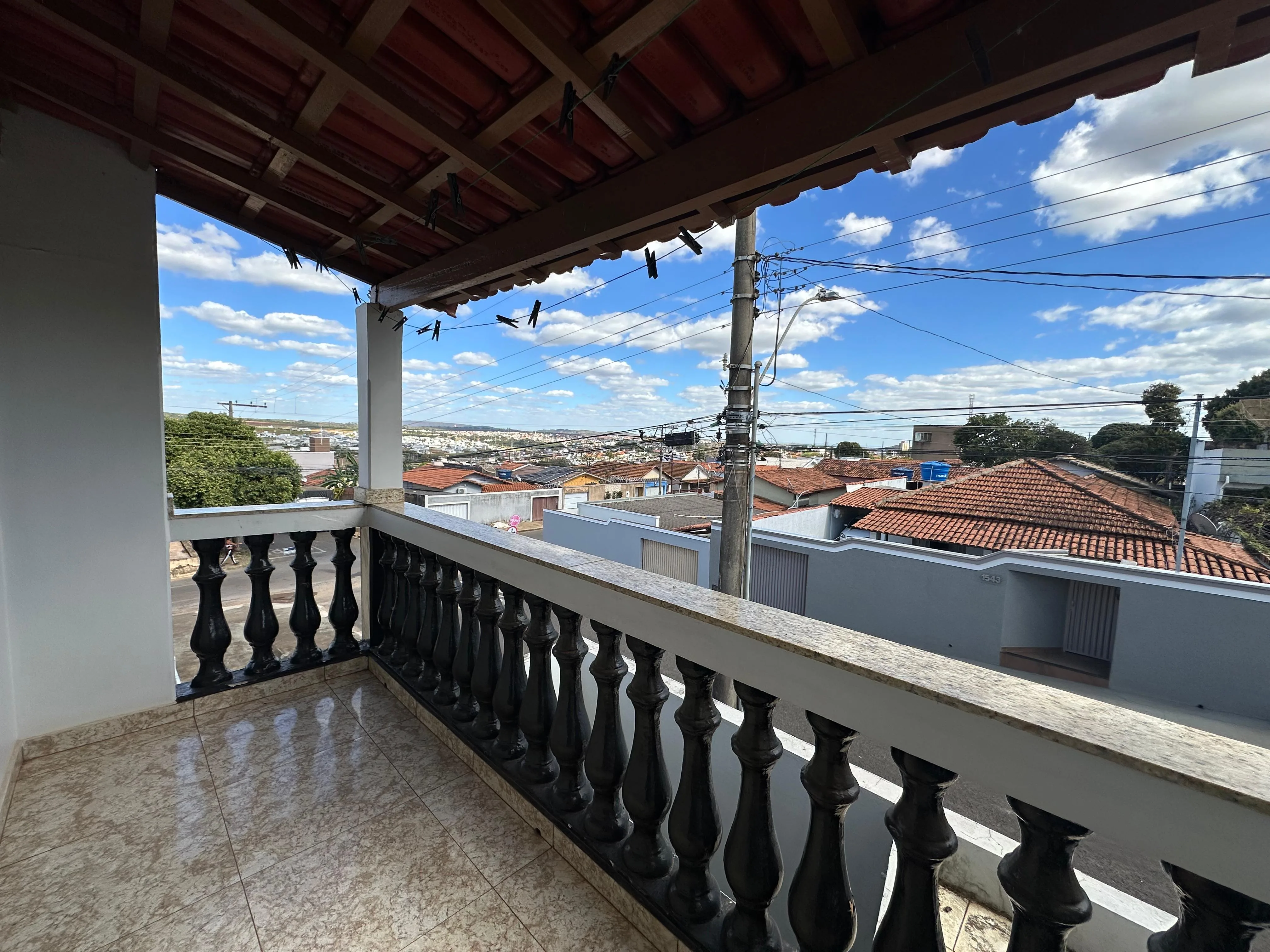 OPORTUNIDADE SOBRADO E PONTO COMERCIAL A VENDA NO BAIRRO BOA ESPERANÇA EM PATROCÍNIO-MG