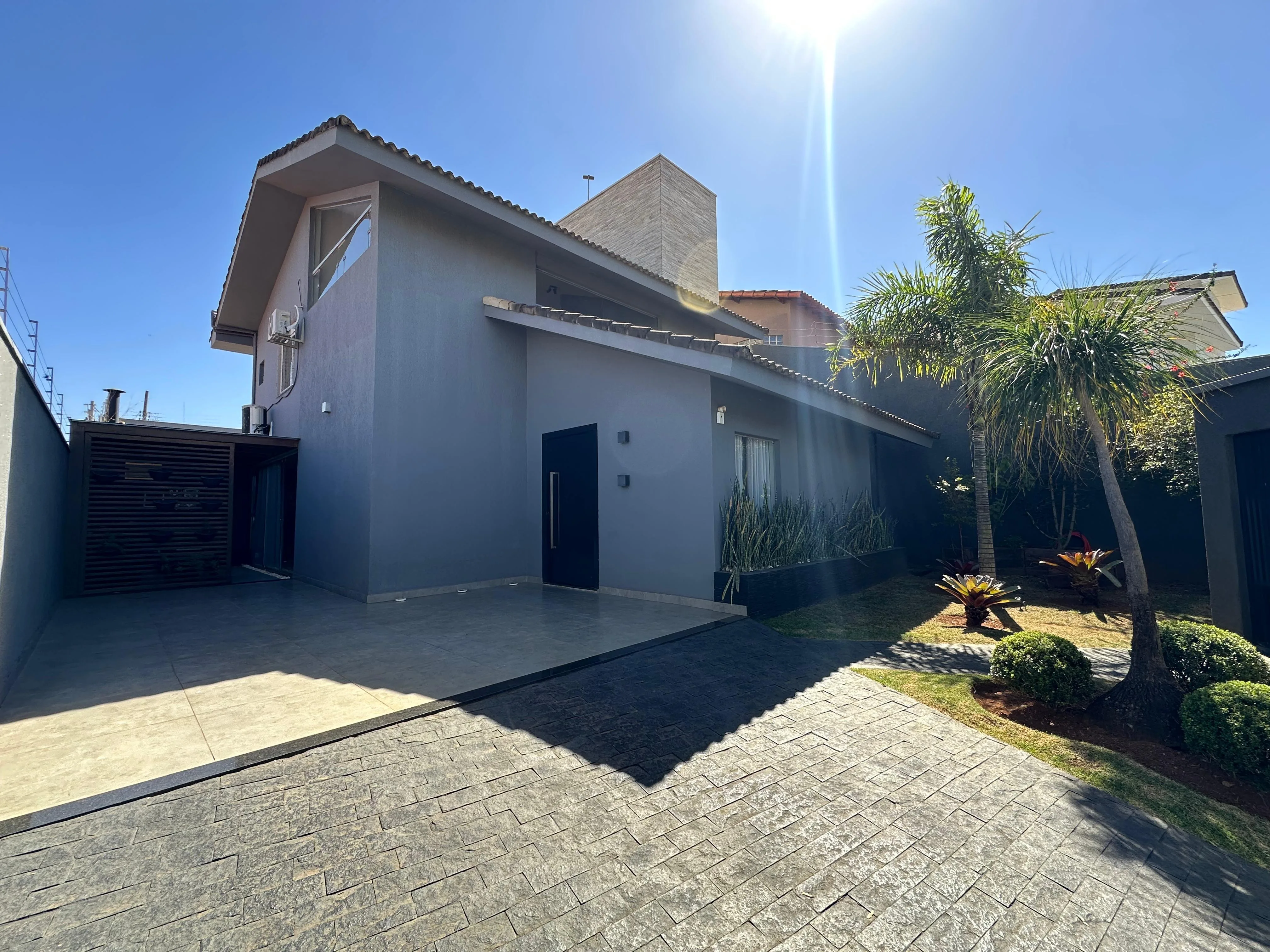 IMÓVEL DE ALTO PADRÃO COM EXCELENTE LOCALIZAÇÃO NO BAIRRO SÃO LUCAS, EM PATROCÍNIO-MG.