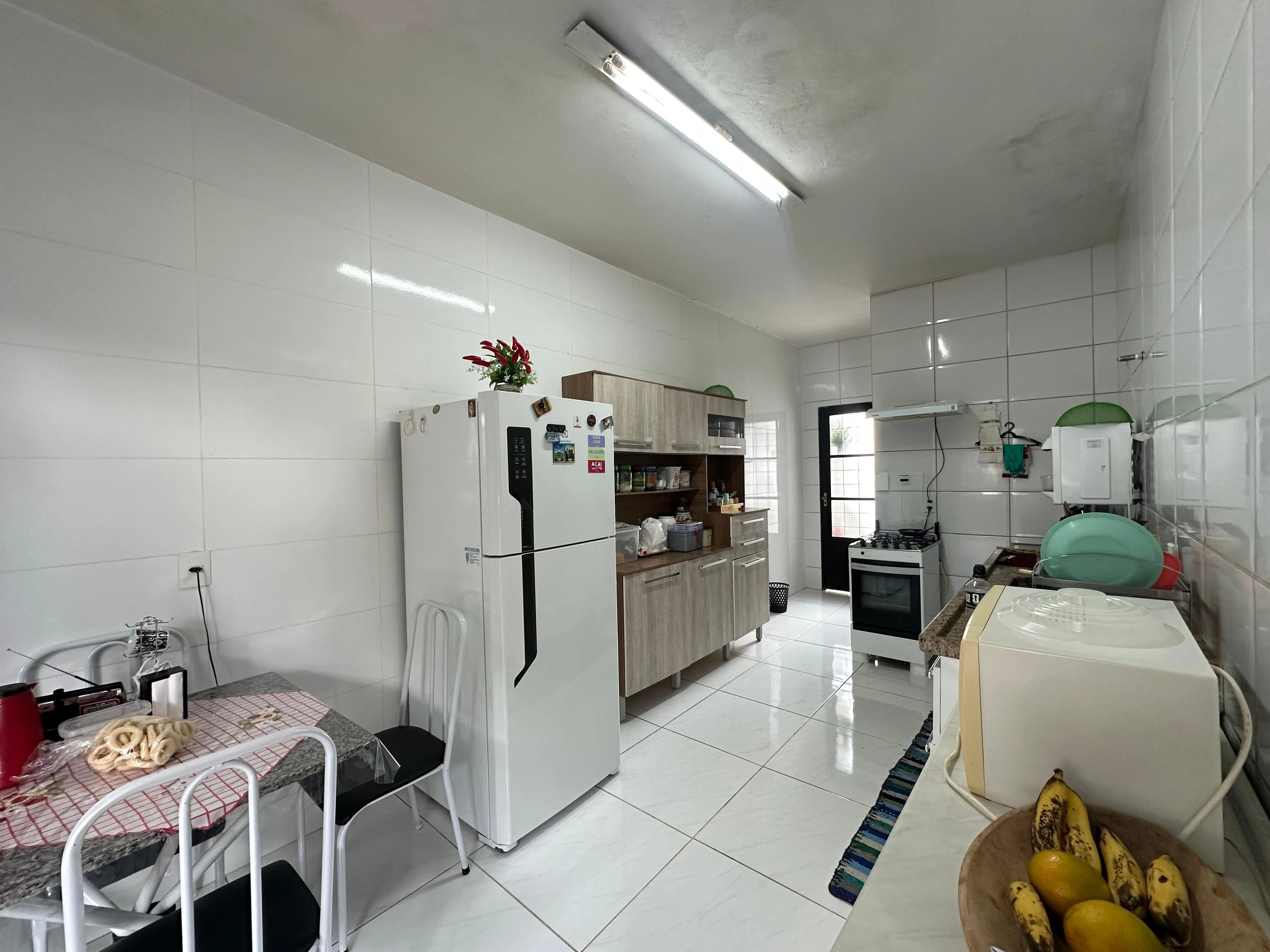 PRÉDIO COMERCIAL E RESIDENCIAL LOCALIZADO EM AVENIDA EM PATROCÍNIO, MG.