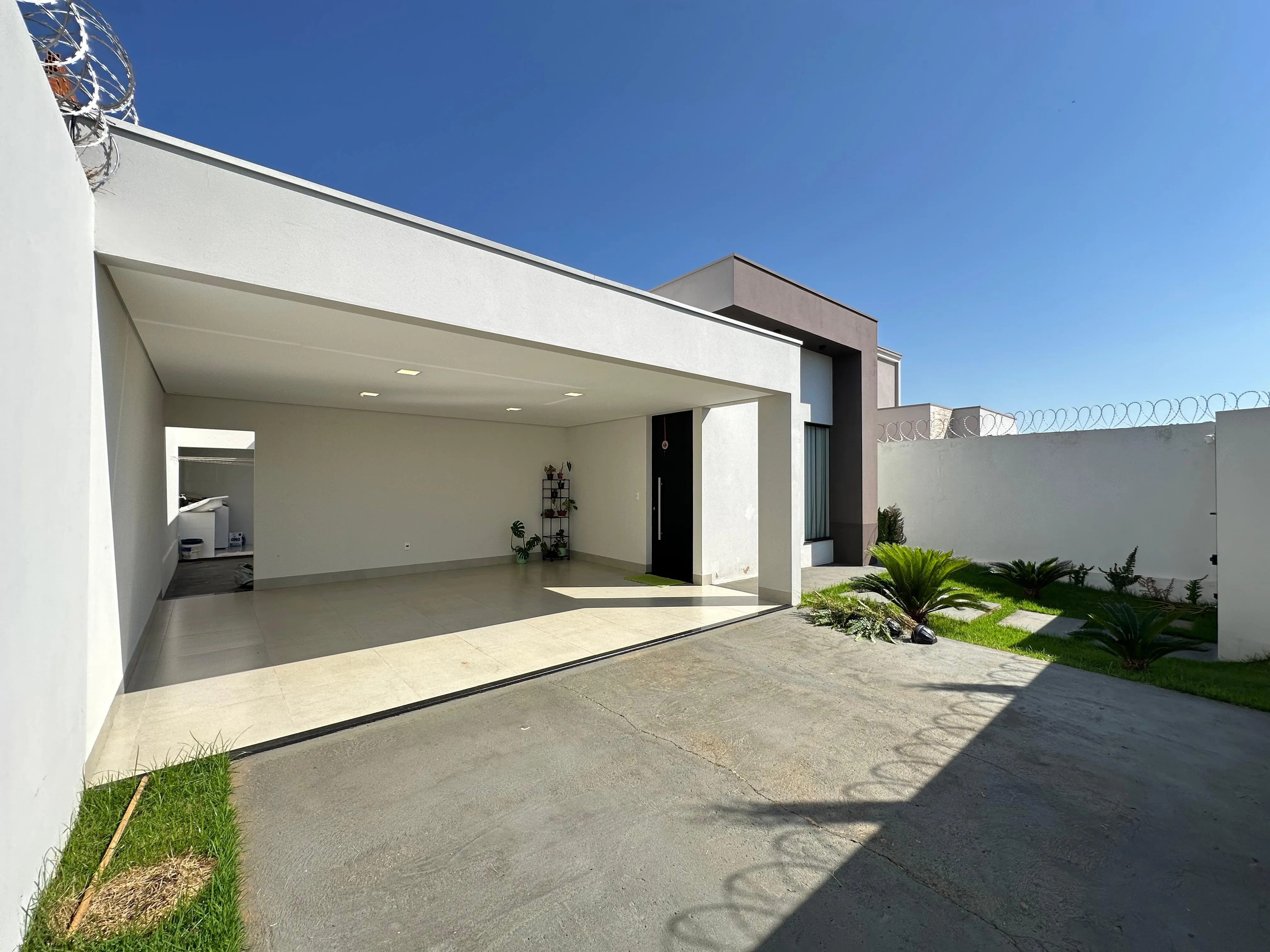 CASA À VENDA NO BAIRRO PADRE EUSTÁQUIO EM PATROCÍNIO-MG.
