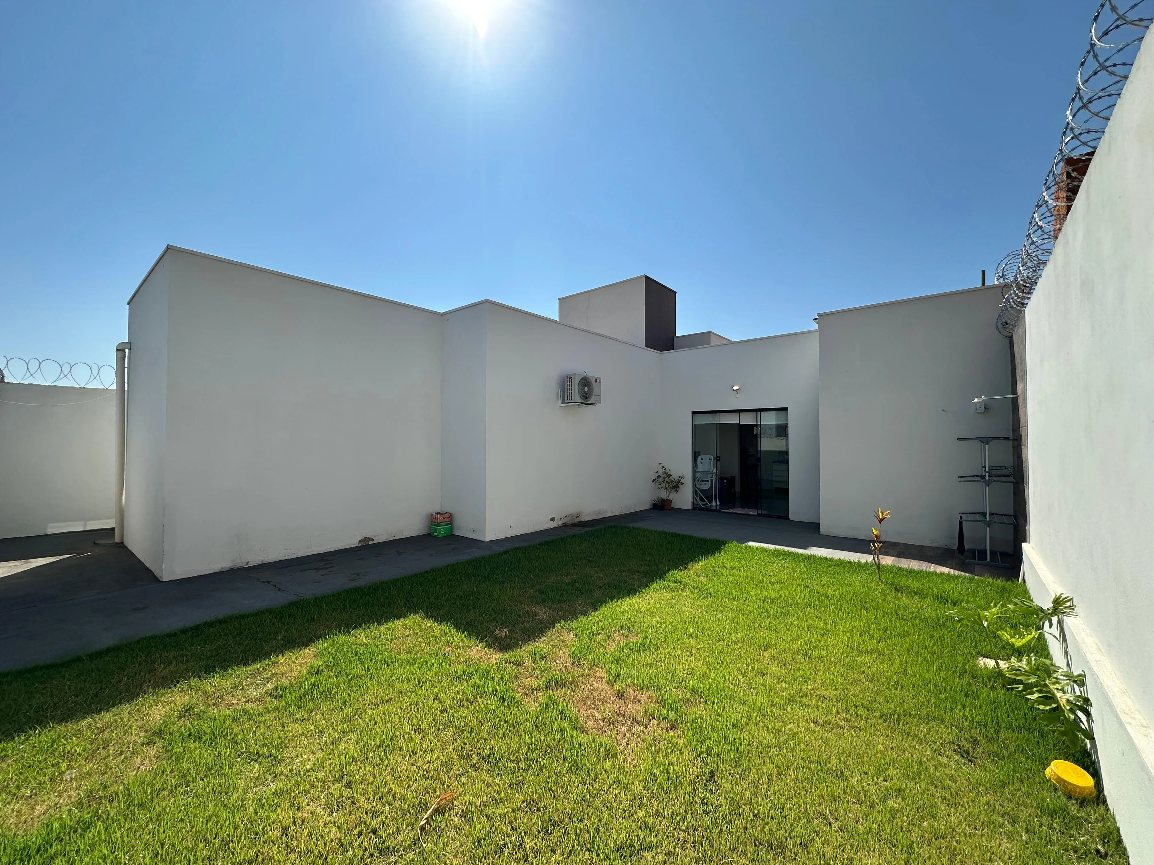 CASA À VENDA NO BAIRRO PADRE EUSTÁQUIO EM PATROCÍNIO-MG.