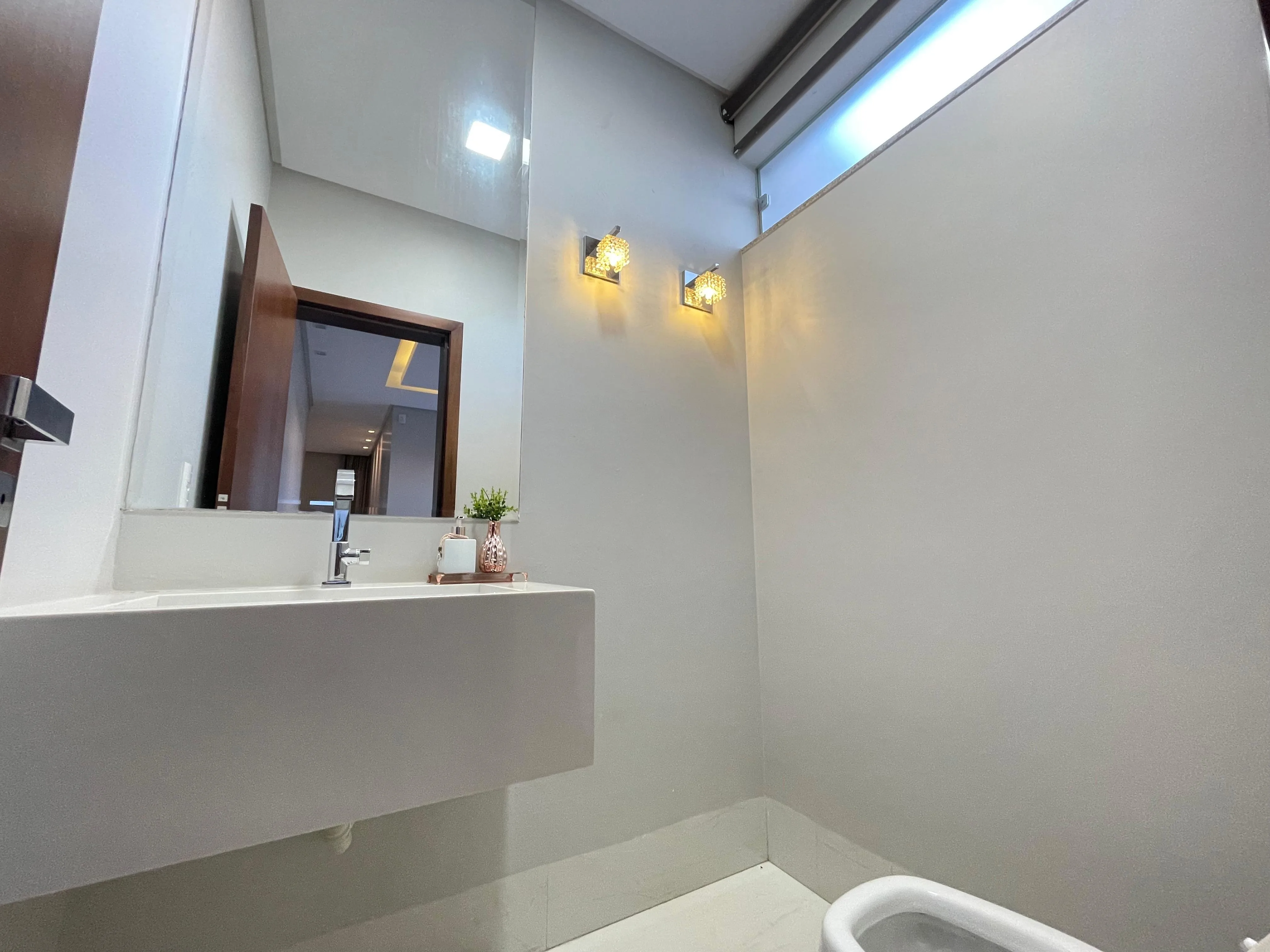 OPORTUNIDADE À VENDA NO BAIRRO SÃO LUCAS: IMÓVEL DE ALTO PADRÃO COM EXCELENTE ACABAMENTO E PLANEJADOS.