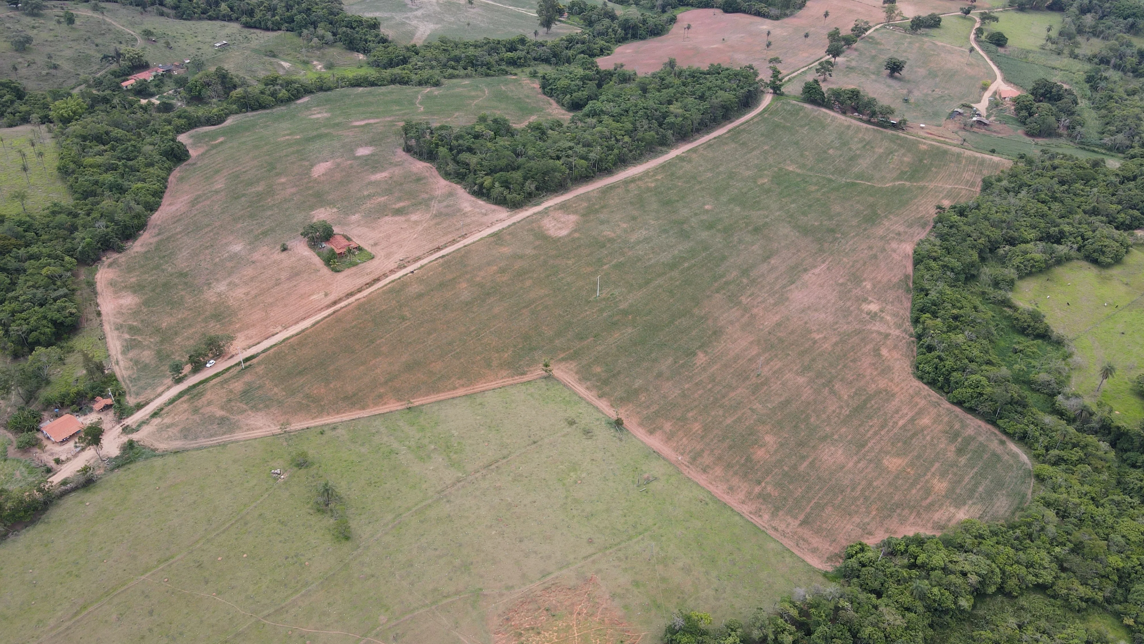 FAZENDA PARA PLANTIO NA REGIÃO DE SILVANO, EM PATROCÍNIO/MG.